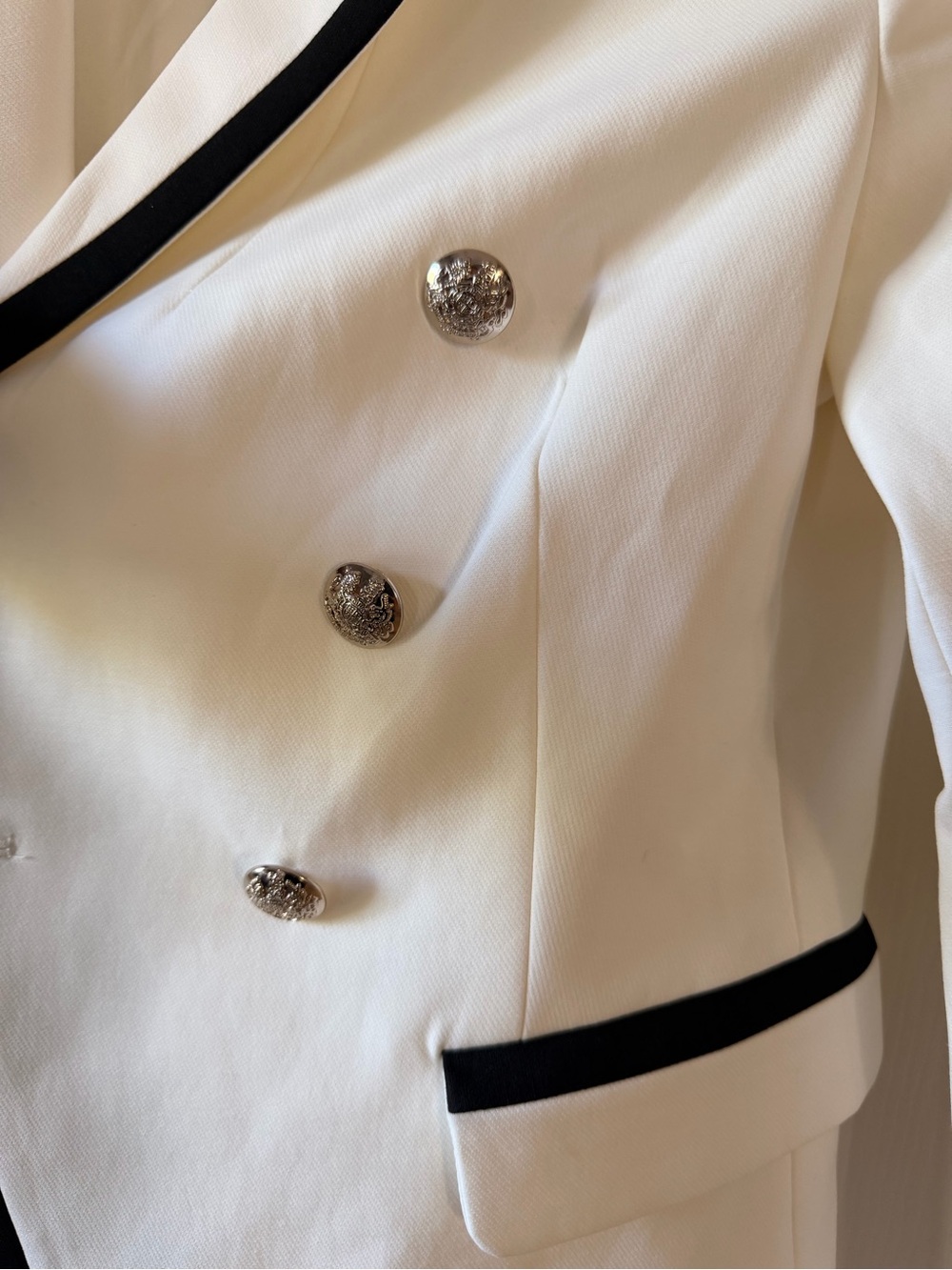 Brand New White House Black Market White Blazer with Black Trim Double-Breasted - Picture 2 of 10